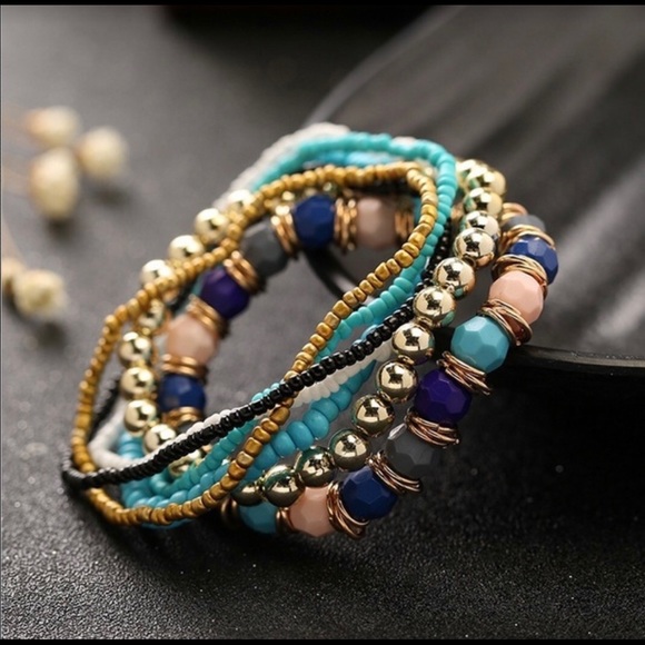 Jewelry - Boho Beaded Turquoise Bracelet.